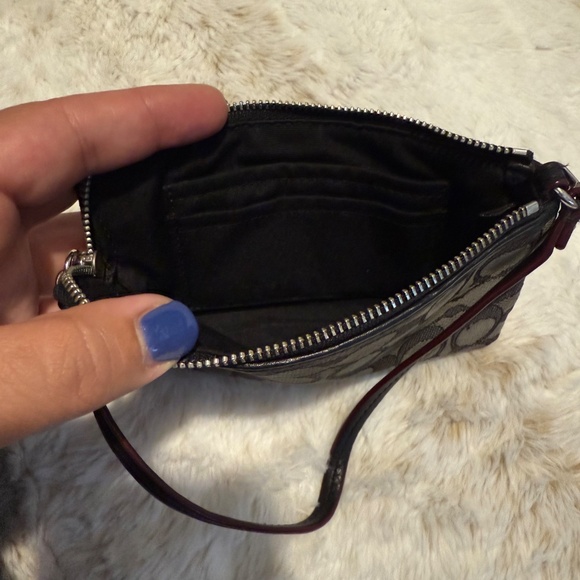 Coach Small Wristlet - Picture 4 of 5